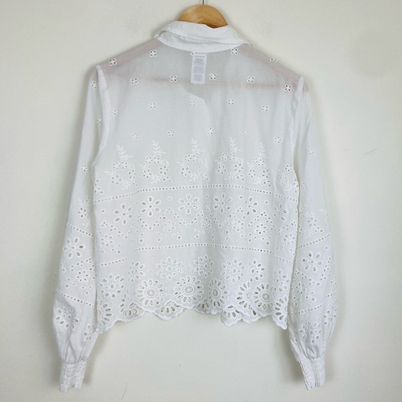 Cabi white eyelet button front top with balloon sleeves and elasticized cuffs. M - Picture 5 of 6